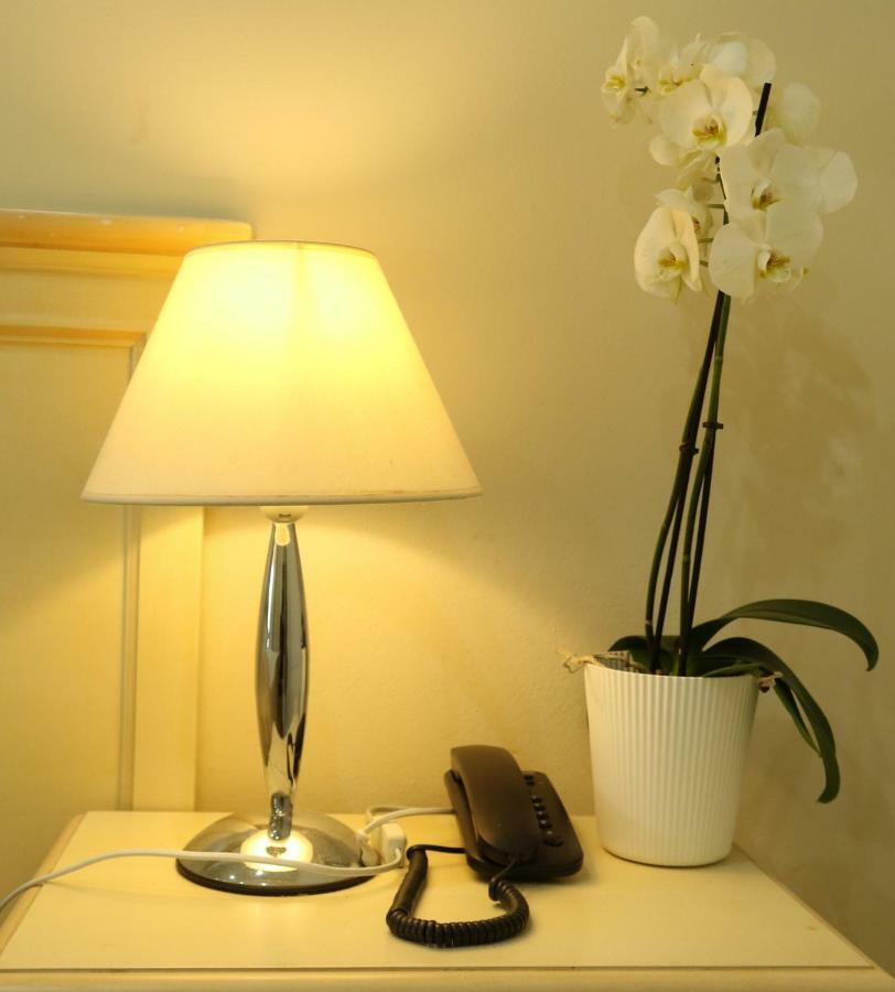 Hotel Coluccini Марина ди Пиетрасанта Екстериор снимка